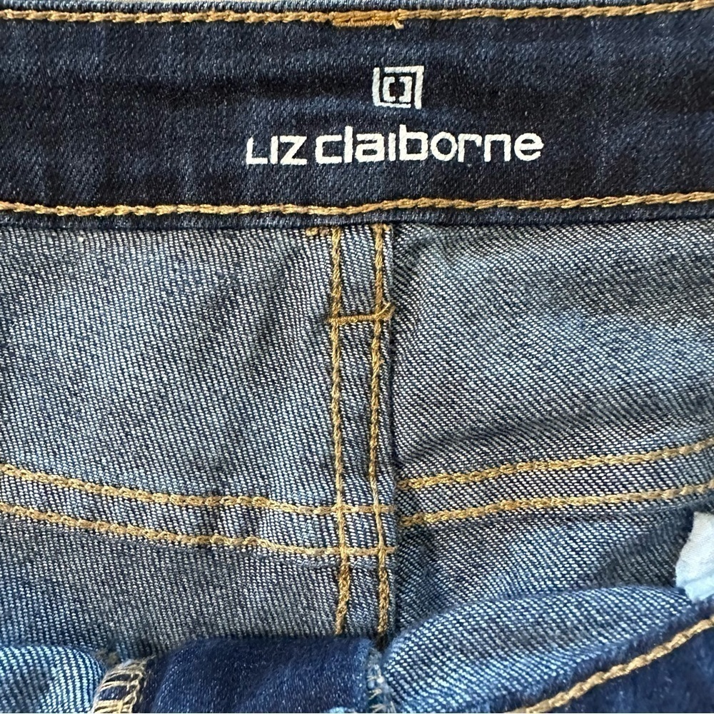 Liz Clairborne women's size 14 curvy fit, skinny leg - Picture 5 of 5